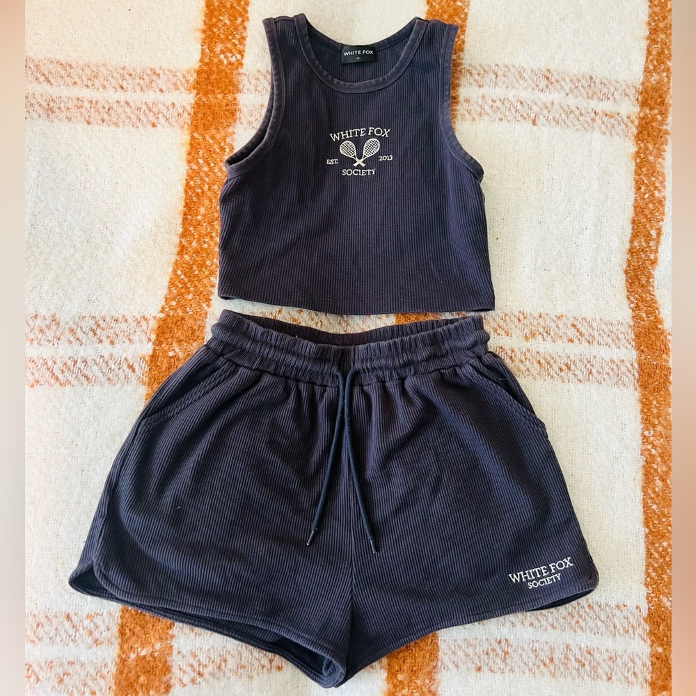 White Fox Boutique Black Ribbed Crop Tank Top and shorts set